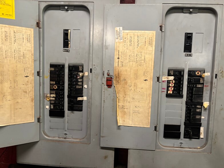 More Photos Of 325 E Railroad St, Pottsville Warehouse For Sale