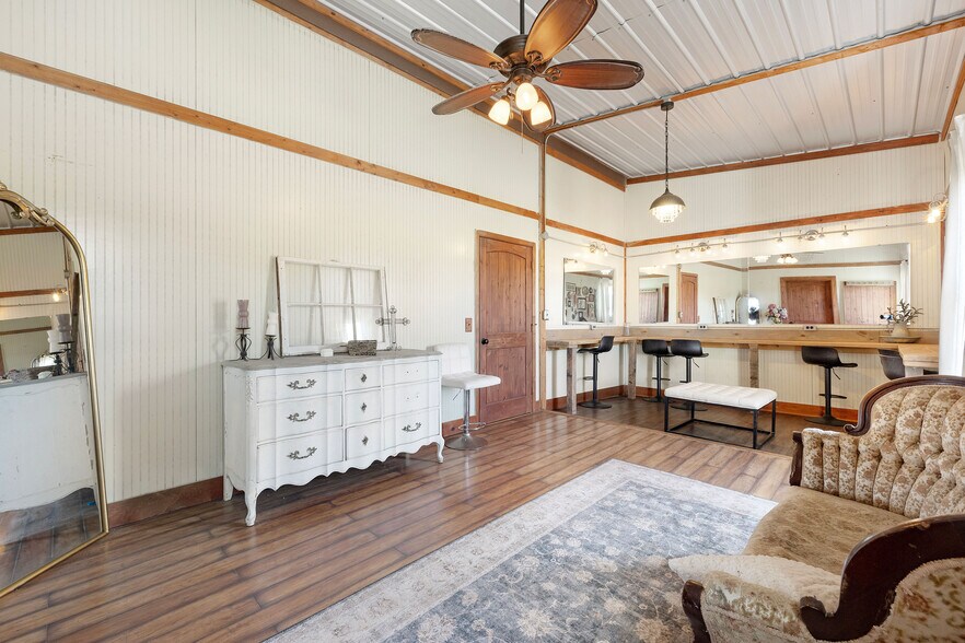 More Photos Of 80 S Sauty Rd, Guntersville Lodge Meeting Hall For Sale