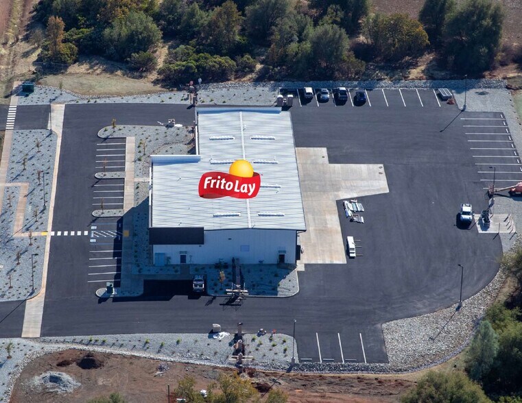 More Photos Of 5200 Venture Pkwy, Redding Distribution For Sale