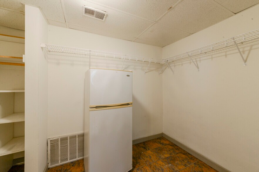 More Photos Of 3845 Chicago Ave, Minneapolis Apartments For Sale