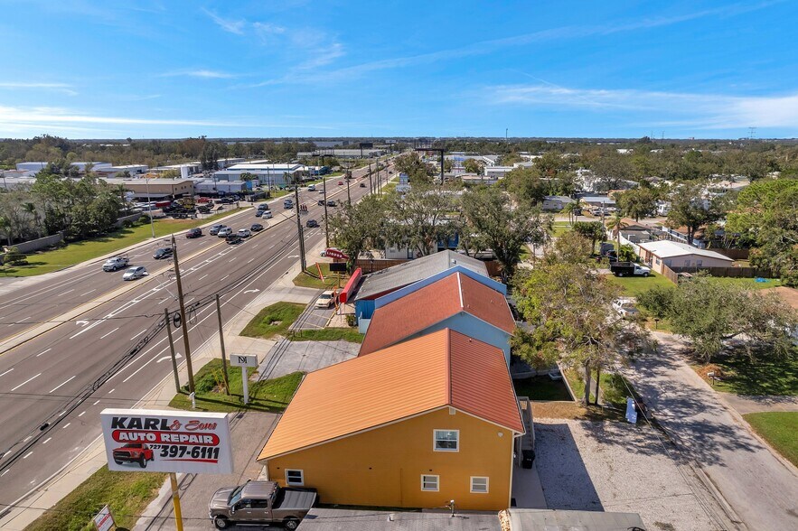 More Photos Of 7949 Ulmerton Rd, Largo Storefront For Sale