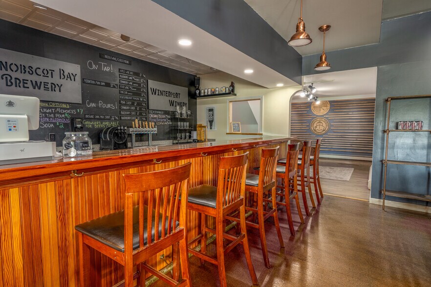 More Photos Of 279 S Main St, Winterport Winery Vineyard For Sale