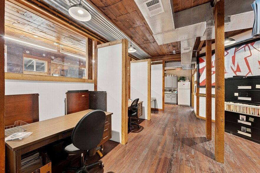 More Photos Of 1716 San Antonio St, Austin Loft Creative Space For Sale