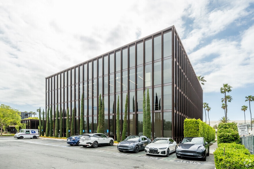 Primary Photo Of 18650 MacArthur Blvd, Irvine Office For Lease