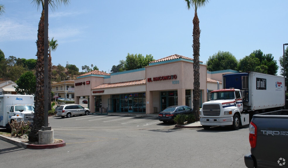 More Photos Of 1031-1033 S Santa Fe Ave, Vista Unknown For Lease