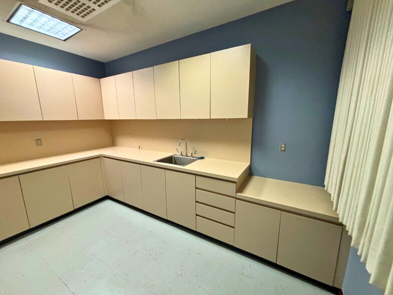 More Photos Of 10220 US Hwy 19, Port Richey Loft Creative Space For Lease