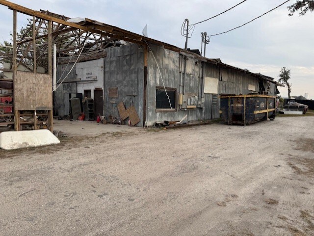 More Photos Of 2103 17th St, Palmetto Industrial For Sale
