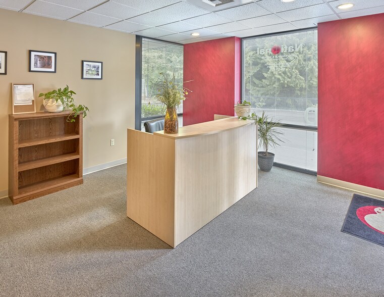 More Photos Of 12125 Harbour Reach Dr, Mukilteo Light Manufacturing For Lease