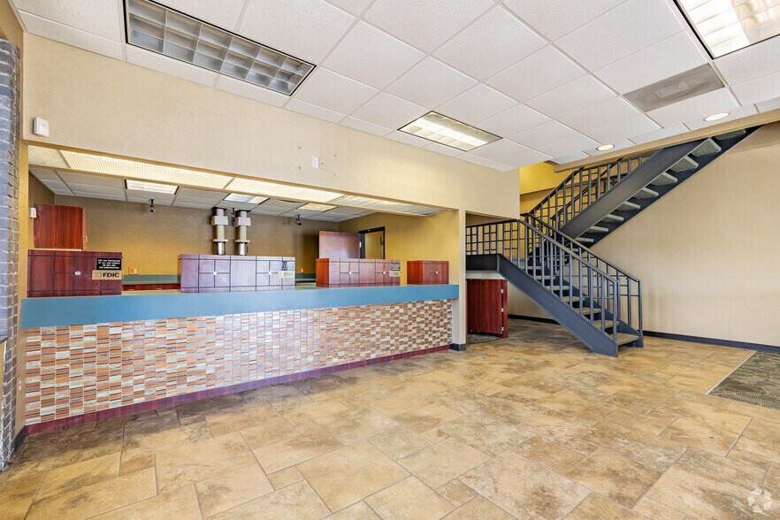 More Photos Of 9037 US Highway 19, Port Richey Office For Sale