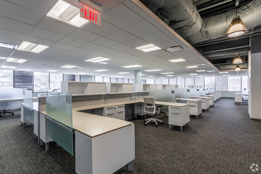 More Photos Of 187 Danbury Rd, Wilton Unknown For Lease