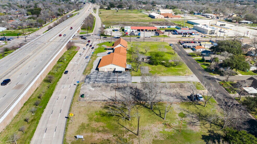 More Photos Of 2409 Main St, Baytown Religious Facility For Sale