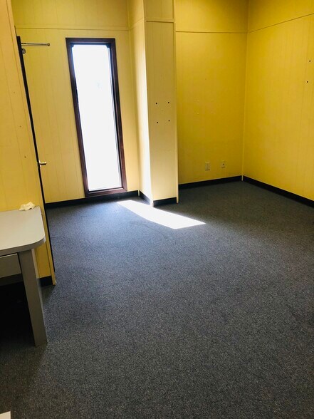 More Photos Of 1231 Perry Hill Rd, Montgomery Storefront Retail Office For Lease