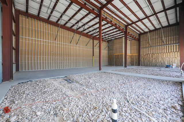 More Photos Of 102 Floral Blvd, Laredo General Retail For Lease