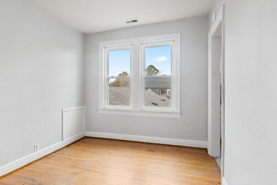 More Photos Of 1601 Stratford Ave, Nashville Apartments For Sale