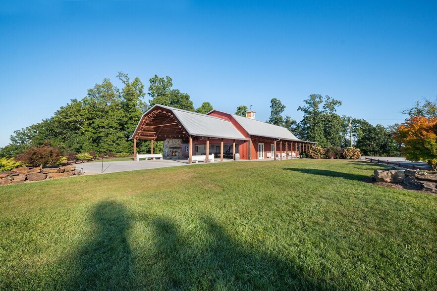 More Photos Of 6572 Burkemont Rd, Morganton Specialty For Sale