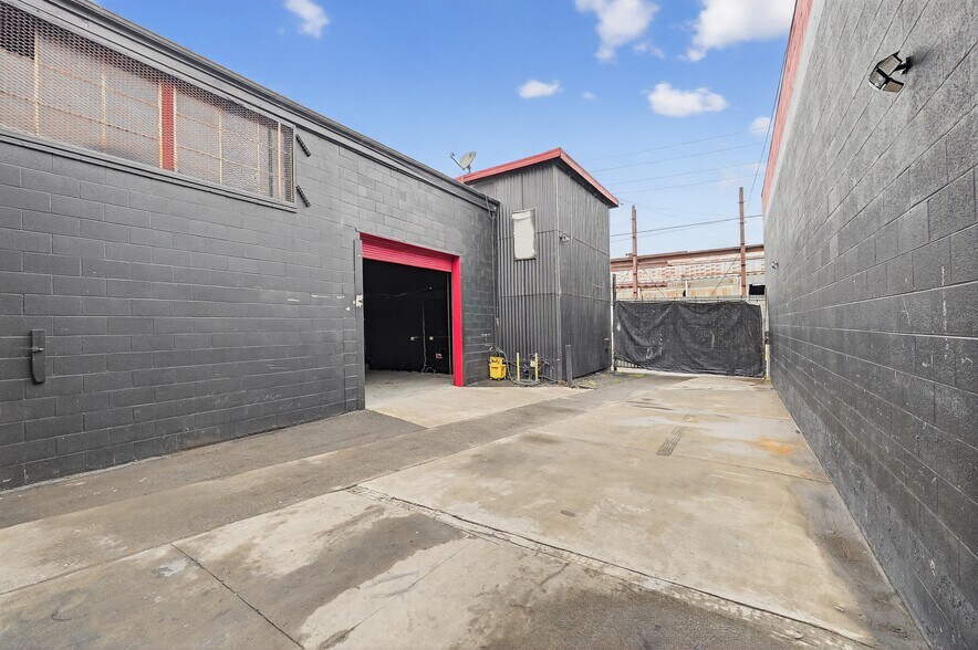 More Photos Of 760 Stone St, Oakland Industrial For Lease