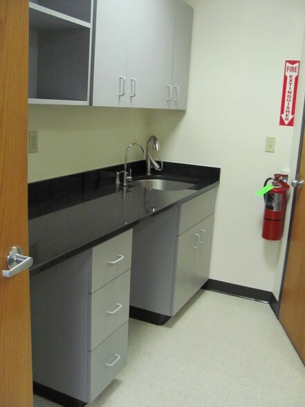 More Photos Of 333 North Ave, Wakefield Office For Lease