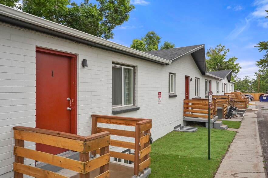 More Photos Of 982 S Sheridan Blvd, Denver Apartments For Sale