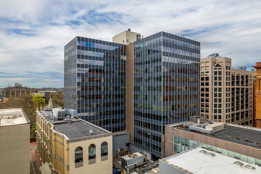 More Photos Of 325 Chestnut St, Philadelphia Office For Lease