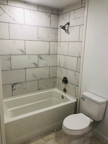 More Photos Of 229 Wilson St NW, Lenoir Multifamily For Sale