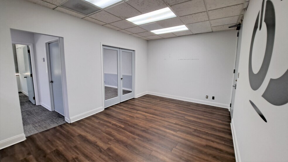 More Photos Of 4215 Southpoint Blvd, Jacksonville Medical For Lease