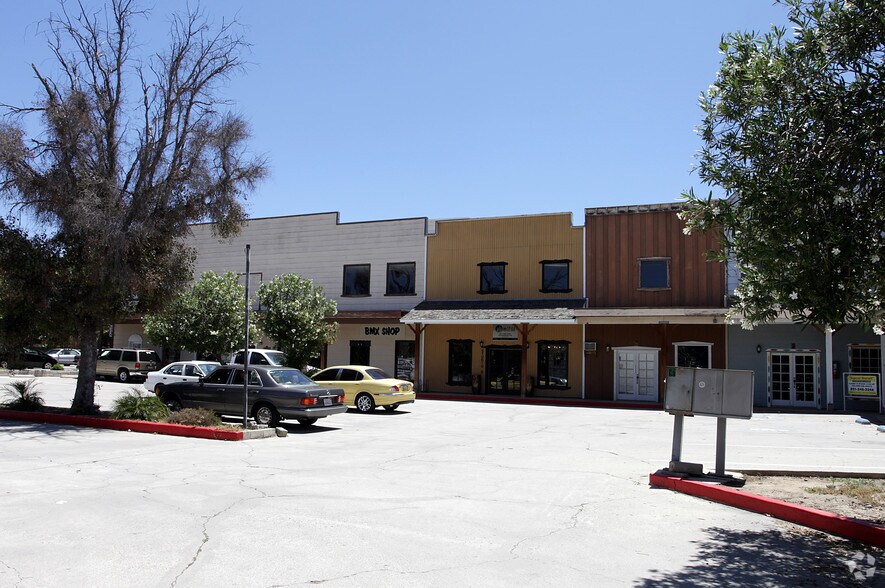 More Photos Of 41920 6th St, Temecula Storefront For Sale