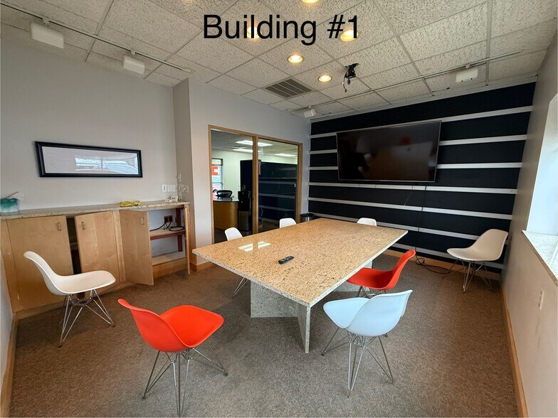 More Photos Of 333 Atlas Ave, Madison Warehouse For Lease