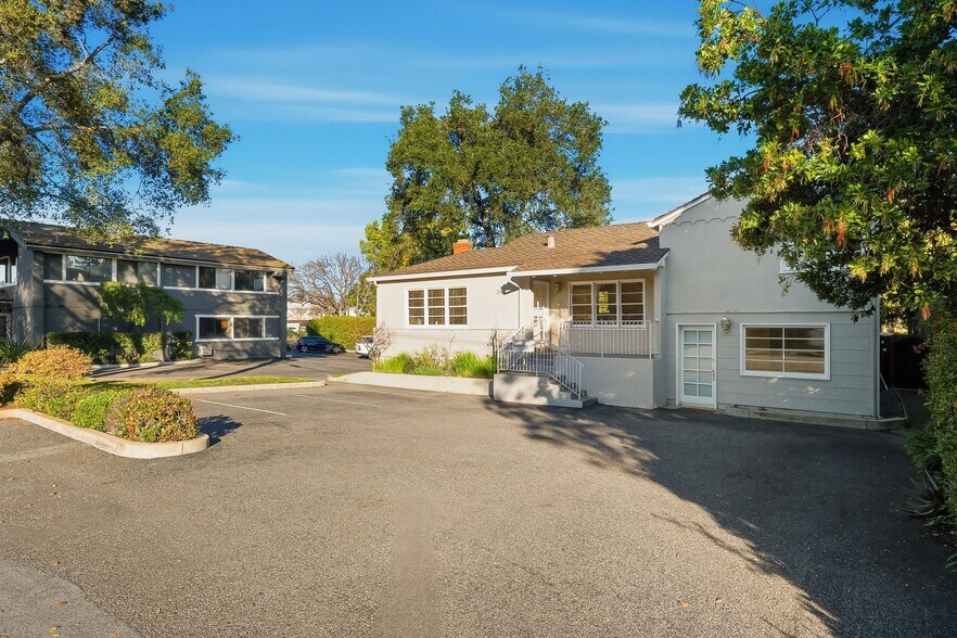 More Photos Of 29 Hawthorne Ave, Los Altos Office For Lease