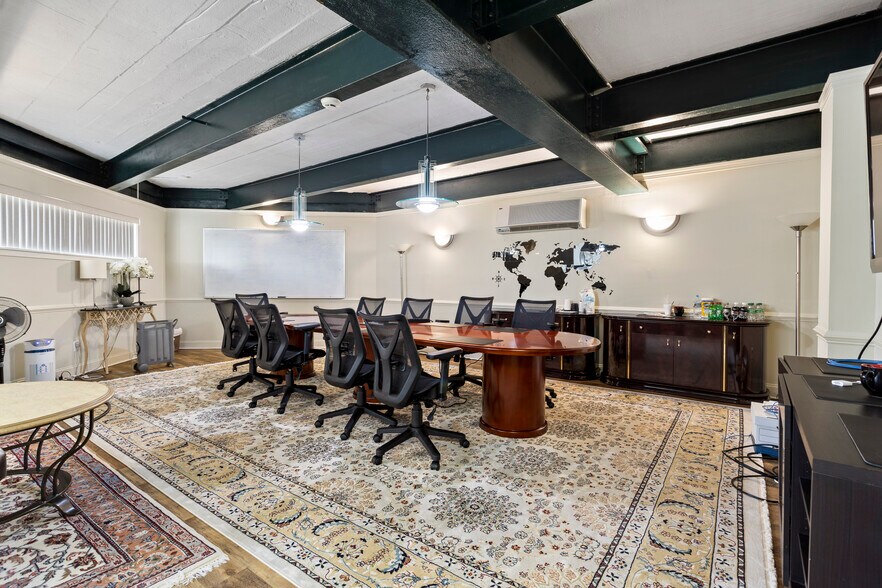 More Photos Of 101 N Providence Rd, Wallingford Office For Sale