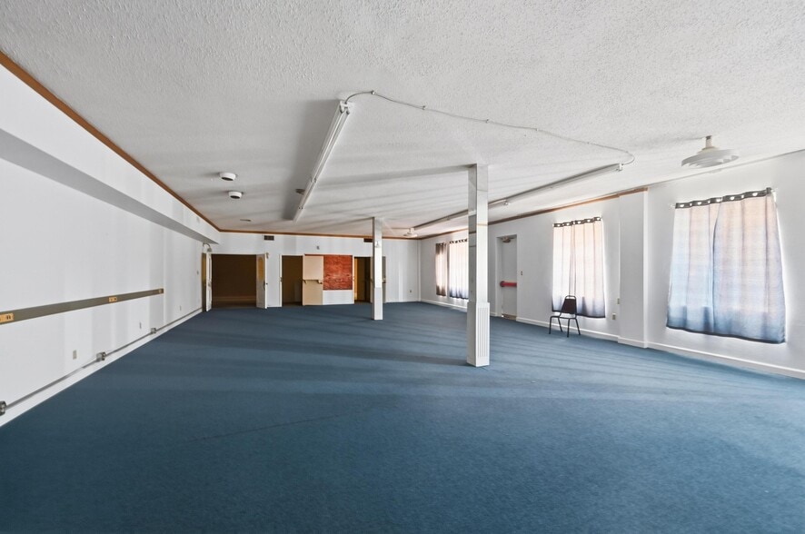 More Photos Of 1519 Circle Park Blvd, Fort Worth Religious Facility For Sale