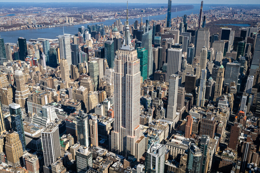 Primary Photo Of 350 Fifth Ave, New York Office For Sale