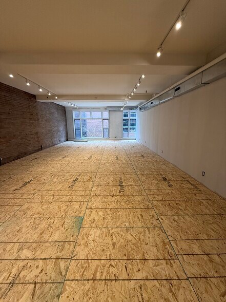 More Photos Of 10-14 Mccaul St, Toronto Office For Sale