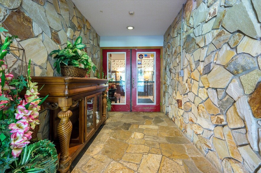 More Photos Of 7435 Plathe Rd, New Port Richey Assisted Living For Sale