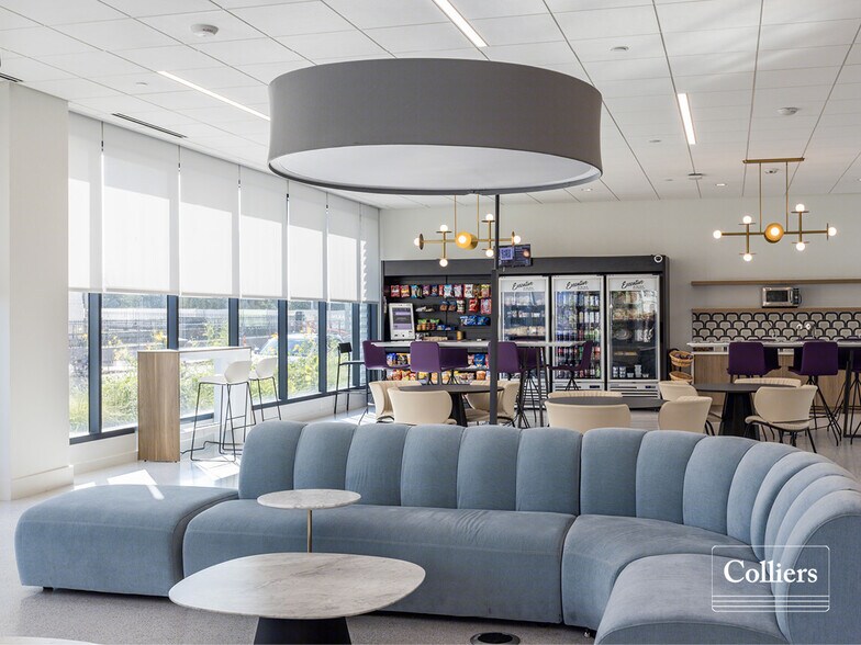 More Photos Of 100 N Broadway, Saint Louis Office For Lease
