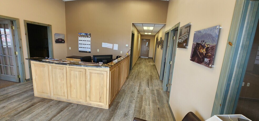 More Photos Of 860 35th Ave E, Dickinson Warehouse For Sale