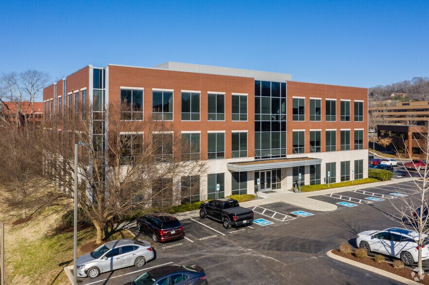 More Photos Of 112 Westwood Pl, Brentwood Loft Creative Space For Lease