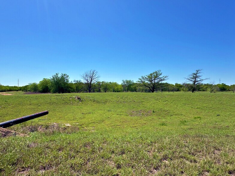 More Photos Of 3265 TX-97, Jourdanton Land For Sale
