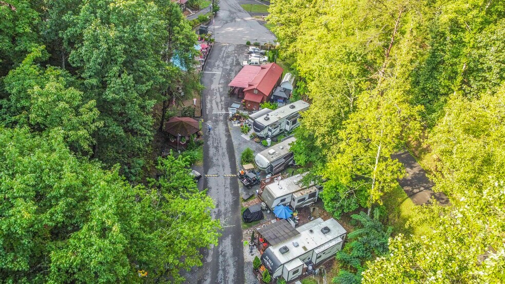 More Photos Of 251 Spring Valley Rd, Pigeon Forge Trailer Camper Park For Sale