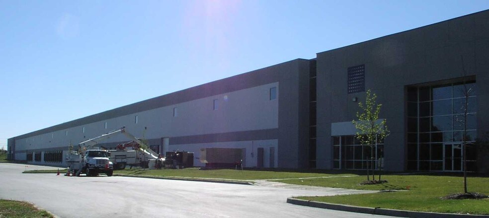 More Photos Of 24 Engelhard Dr, Monroe Township Warehouse For Lease