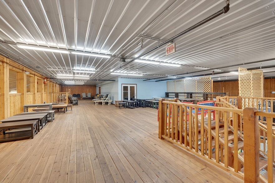 More Photos Of 9992 Main St, Clarence Warehouse For Sale
