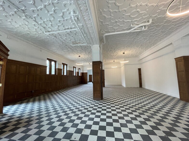 More Photos Of 415 DeBaliviere Ave, Saint Louis Apartments For Lease