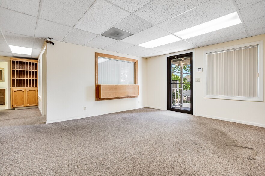 More Photos Of 199 E Hamilton Ave, Campbell Office For Sale
