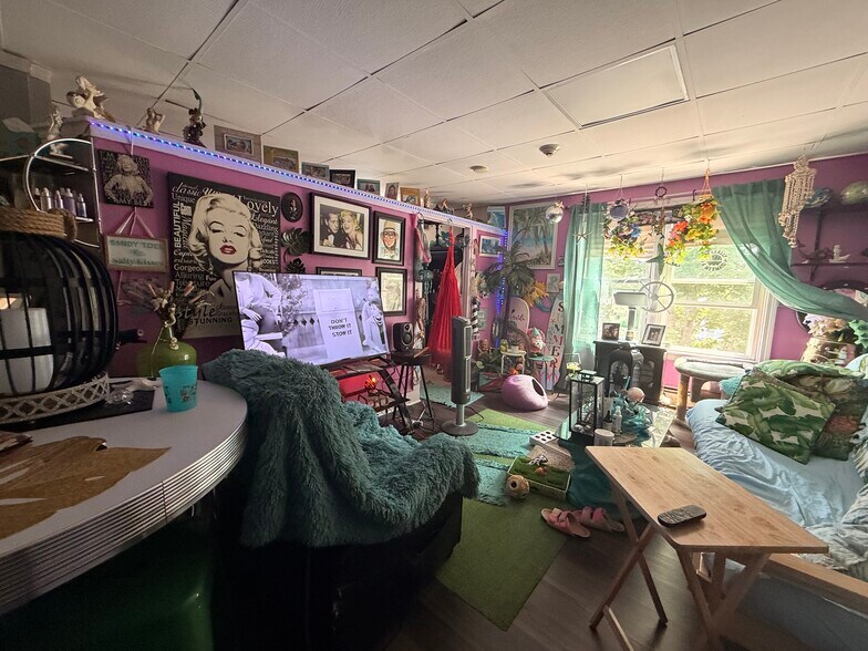 More Photos Of 26 Child St, Warren Apartments For Sale