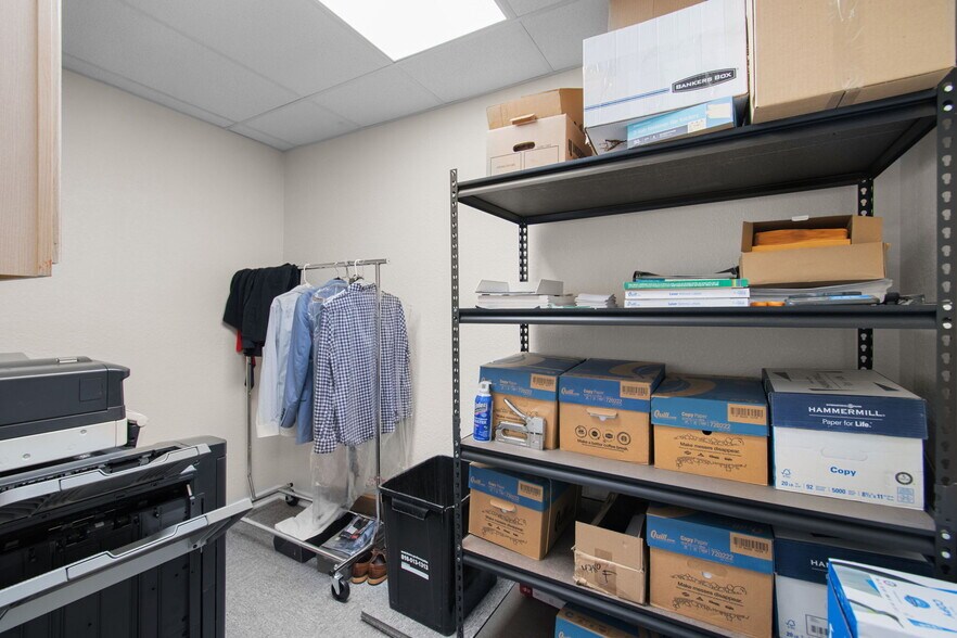 More Photos Of 7132 Main St, Kansas City Office Residential For Sale