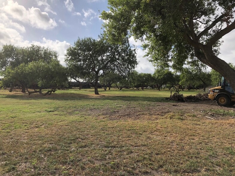 More Photos Of 1335 W Memphis St, Harlingen Industrial For Lease