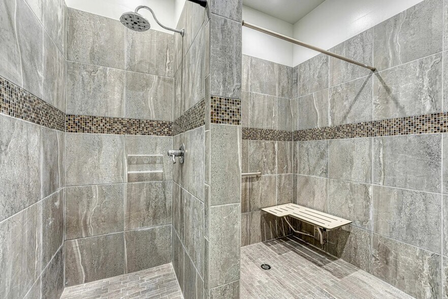 More Photos Of 18951 E Mainstreet, Parker Freestanding For Lease