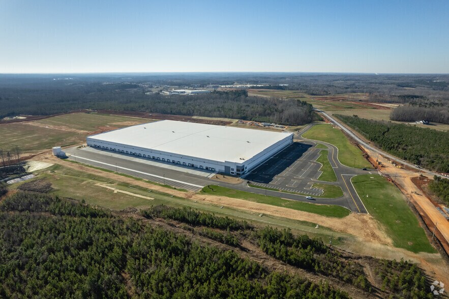 More Photos Of 121 Logistics Dr, Gaffney Unknown For Lease