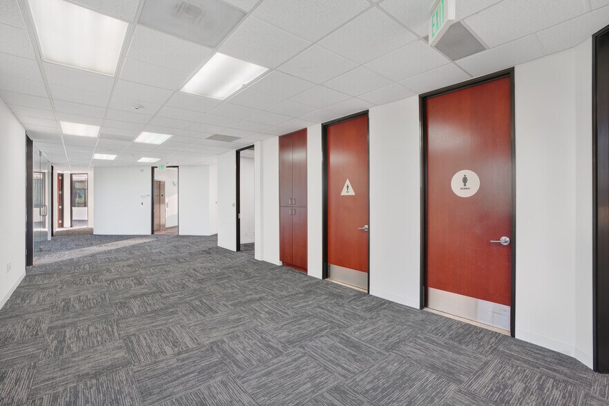 More Photos Of 23212 Mill Creek Dr, Laguna Hills Office For Sale