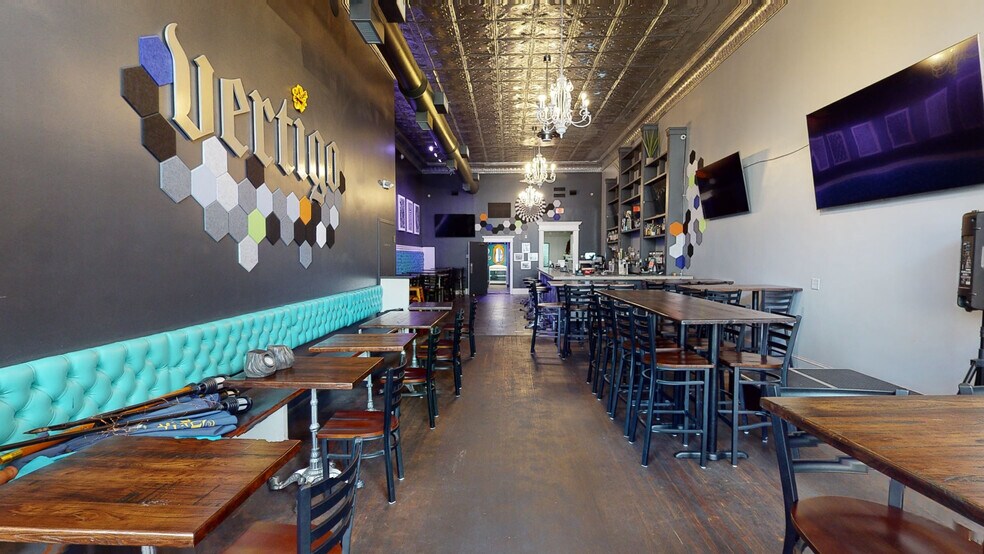 More Photos Of 117 12th St, Columbus Restaurant For Lease