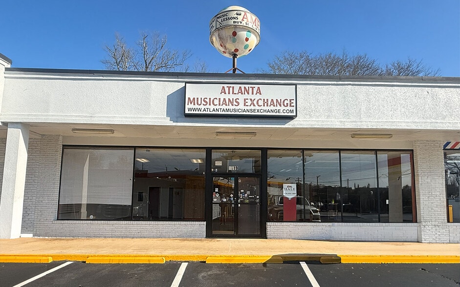 More Photos Of 2611 Lawrenceville Hwy, Decatur Unknown For Lease